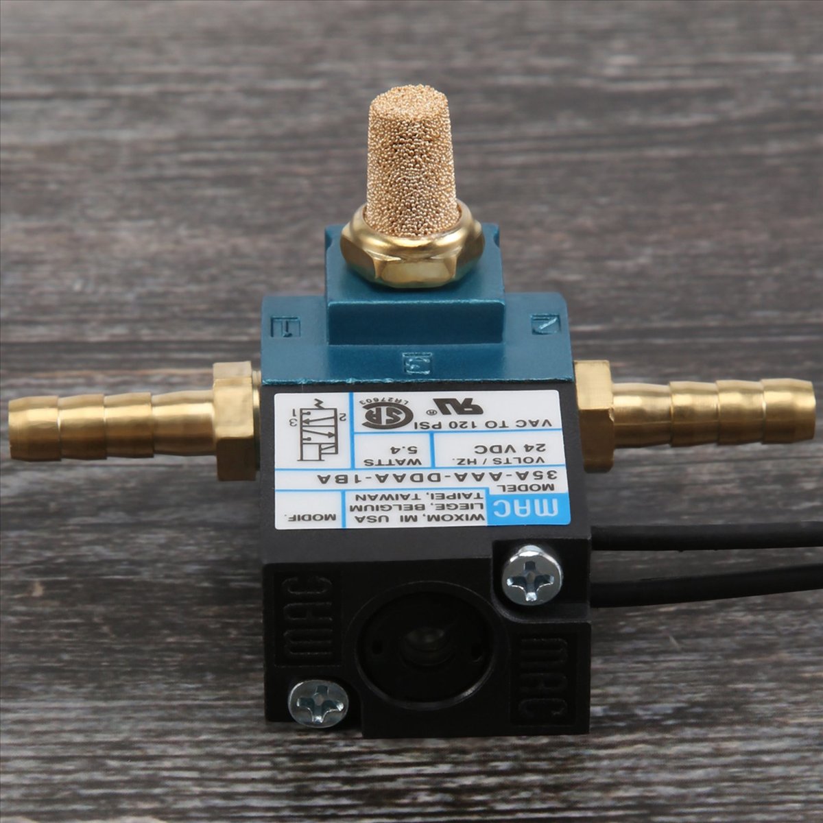 SDFC DC 24V 5,4W ECU 3-Port El – Electronic Boost Control Solenoid Valve 3 Port Bewertung und Preis